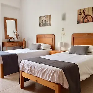 Sol Y Luna Cala Millor Guest house