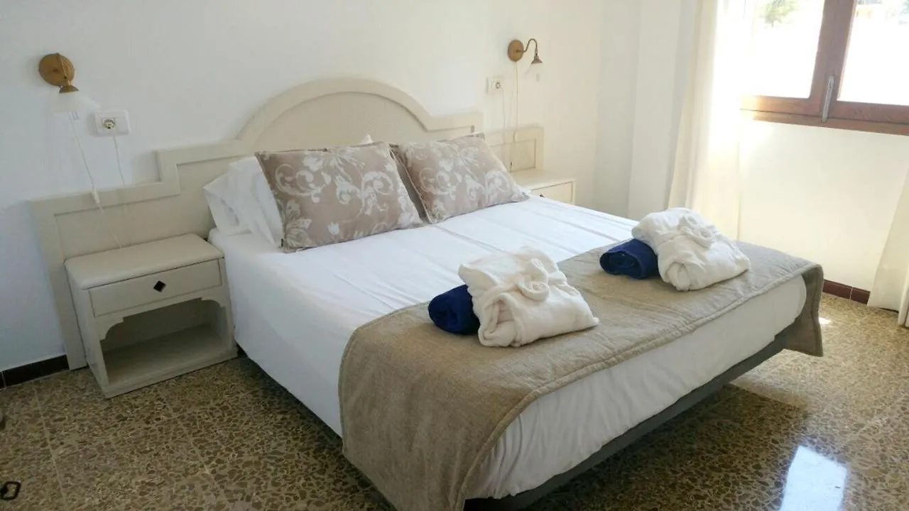 House With 3 Bedrooms In Cala Millor With Enclosed Garden And Wifi 100 M From The Beach Prázdninový dům Cala Millor (Mallorca)